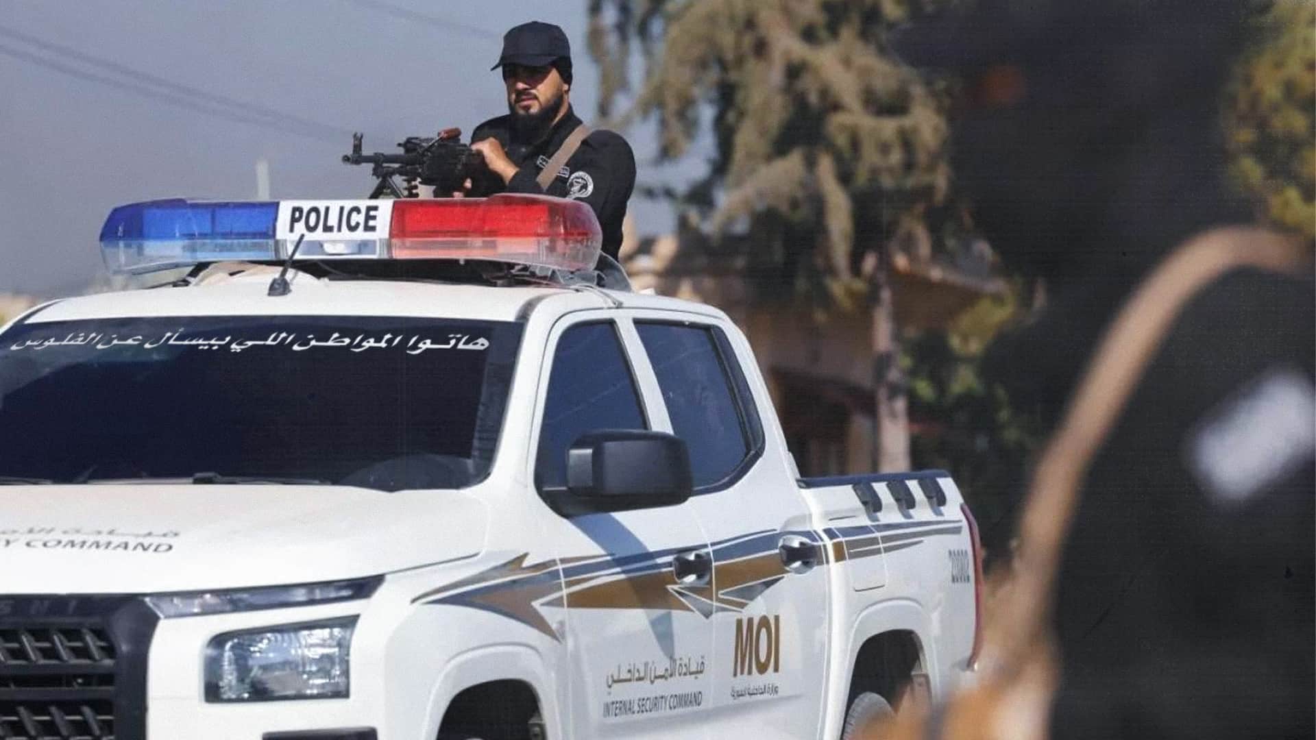  صورة تحقيقات الحدود: السلطات السورية تستعد لإطلاق حملة "هاتوا المواطن اللي بيسأل عن الفلوس"