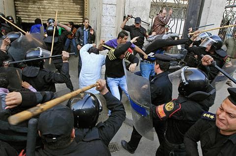 صورة بعد تفجيرات فرنسا ولبنان: المعارضة تثمّن نِعَم الفساد والأمن والأمان