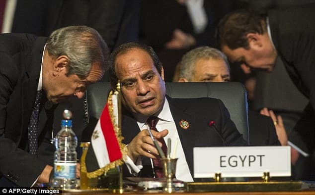 صورة السيسي وافق على استقالة الحكومة قبل يومين من تقديمها