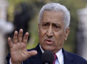 صورة ضمن حملة “الضرائب هي الحل”: النسور يقترح ضريبة على الأسلحة المتجهة الى سوريا