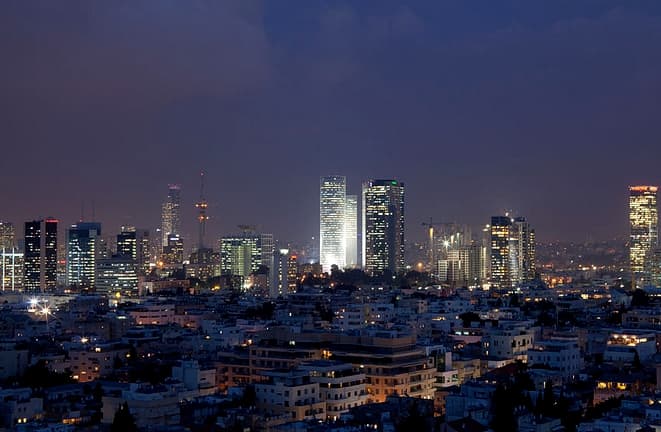 صورة فلسطين، عائدون، لكن ليس الآن.. ممكن الأسبوع المقبل، أو الذي يليه
