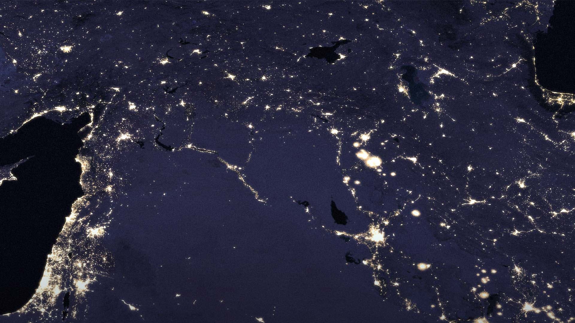 صورة انقطاع الكهرباء يتسبب بمرور بابا نويل فوق سوريا ولبنان دون ملاحظتهما