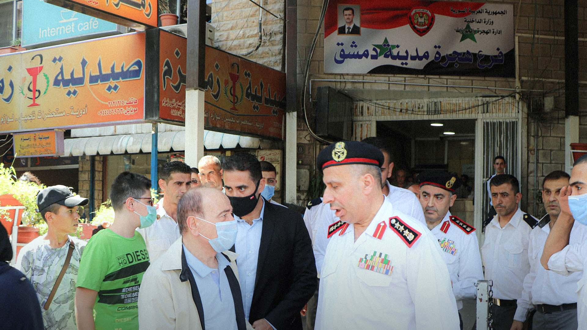 صورة مطالب شعبية بشطب كلمة «جواز» رسمياً من جوازات السفر السورية 