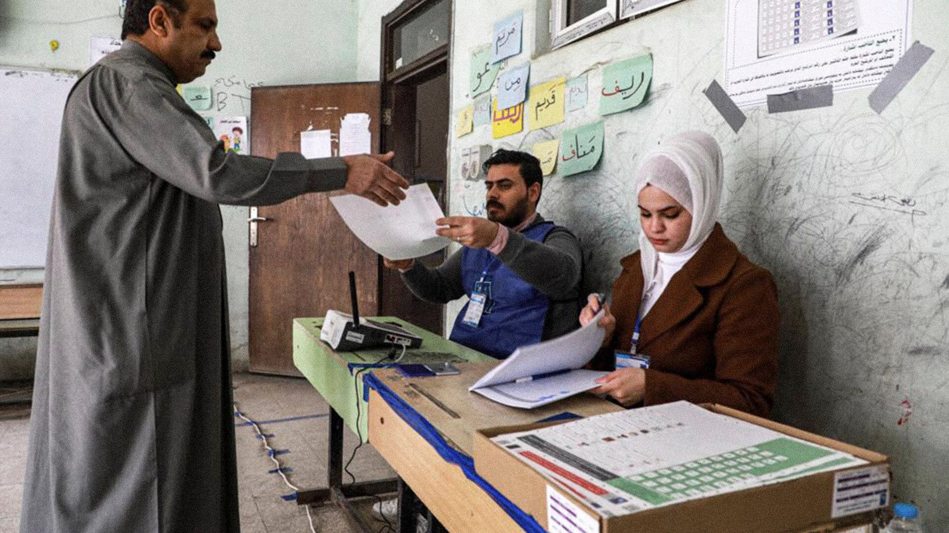 صورة انتخابات مجالس المحافظات العراقية: آمال بتغييرات جذرية في حياة الفائزين