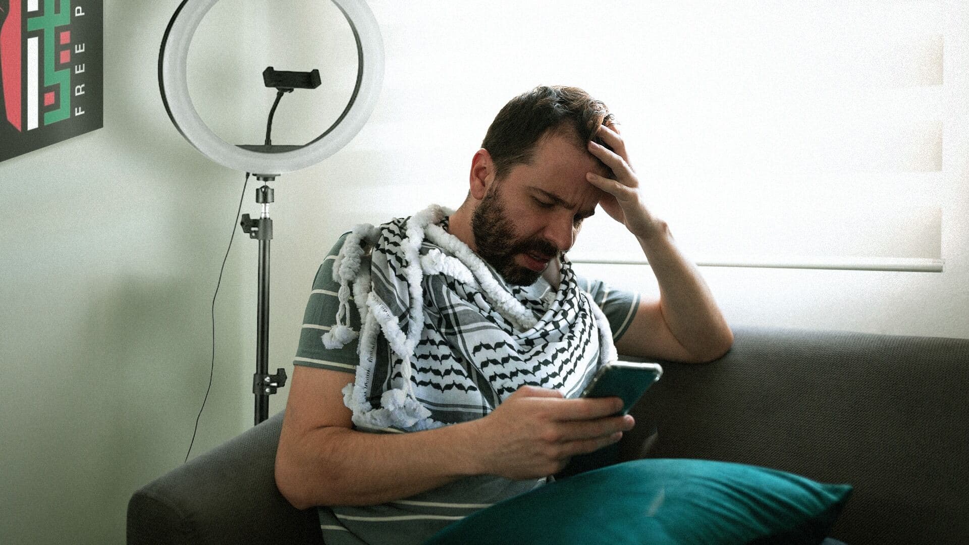 صورة إنفلونسر يشتكي من اعتياد المشهد بعد انخفاض مشاهدات فيديوهاته عن فلسطين