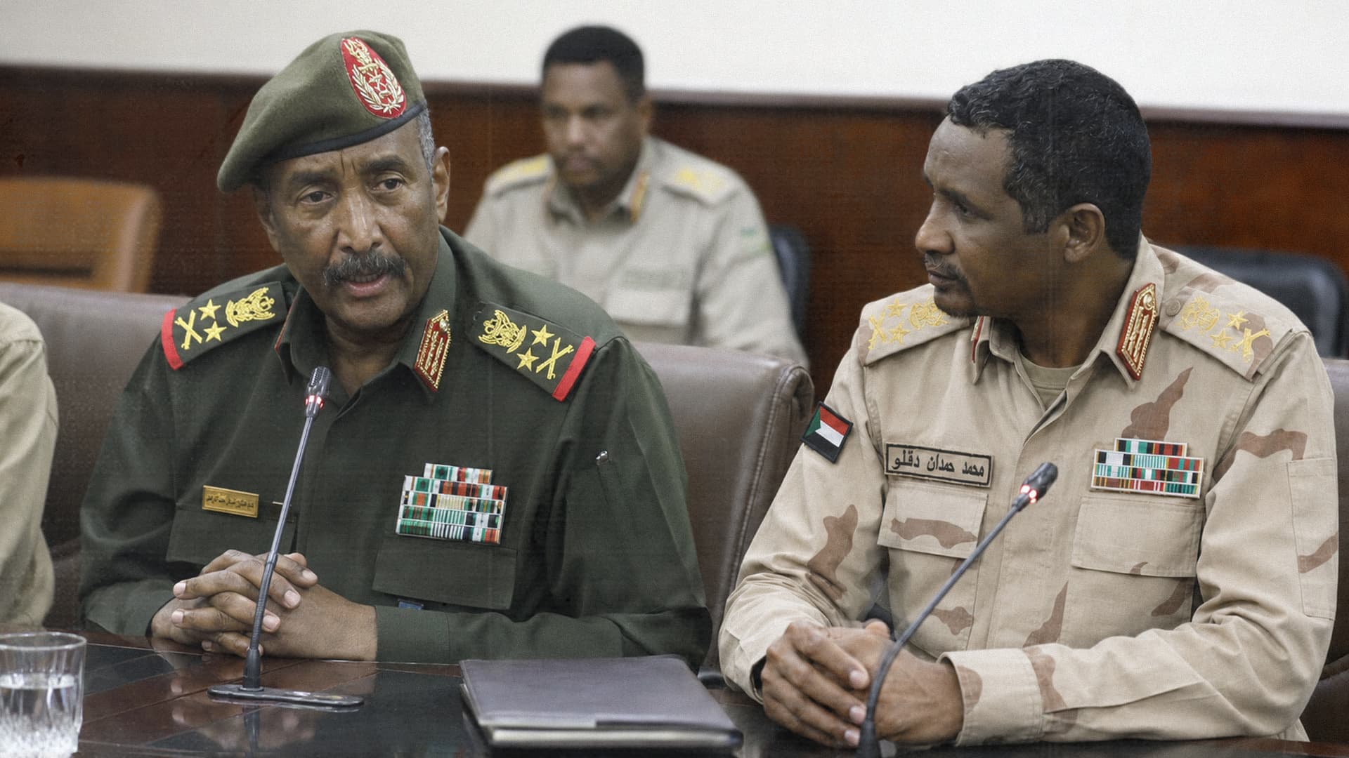 صورة الجيش السوداني والدعم السريع يشكلان لجنة لحل خلافات لجنة الوساطة التي تضم الإمارات والسعودية
