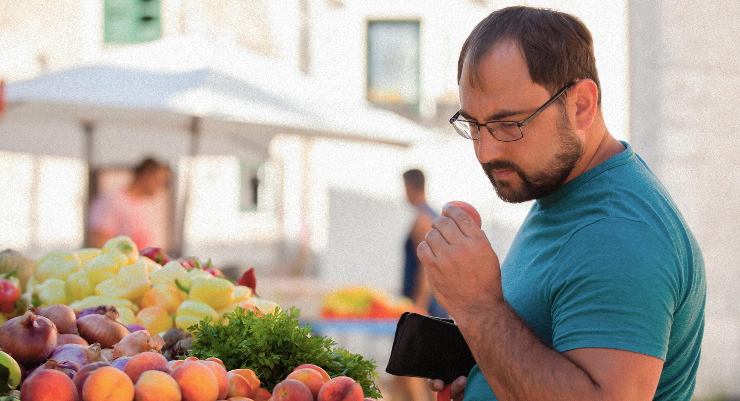 صورة دليل الحدود لمقاومة الإيحاءات الجنسيّة للخضار والفواكه