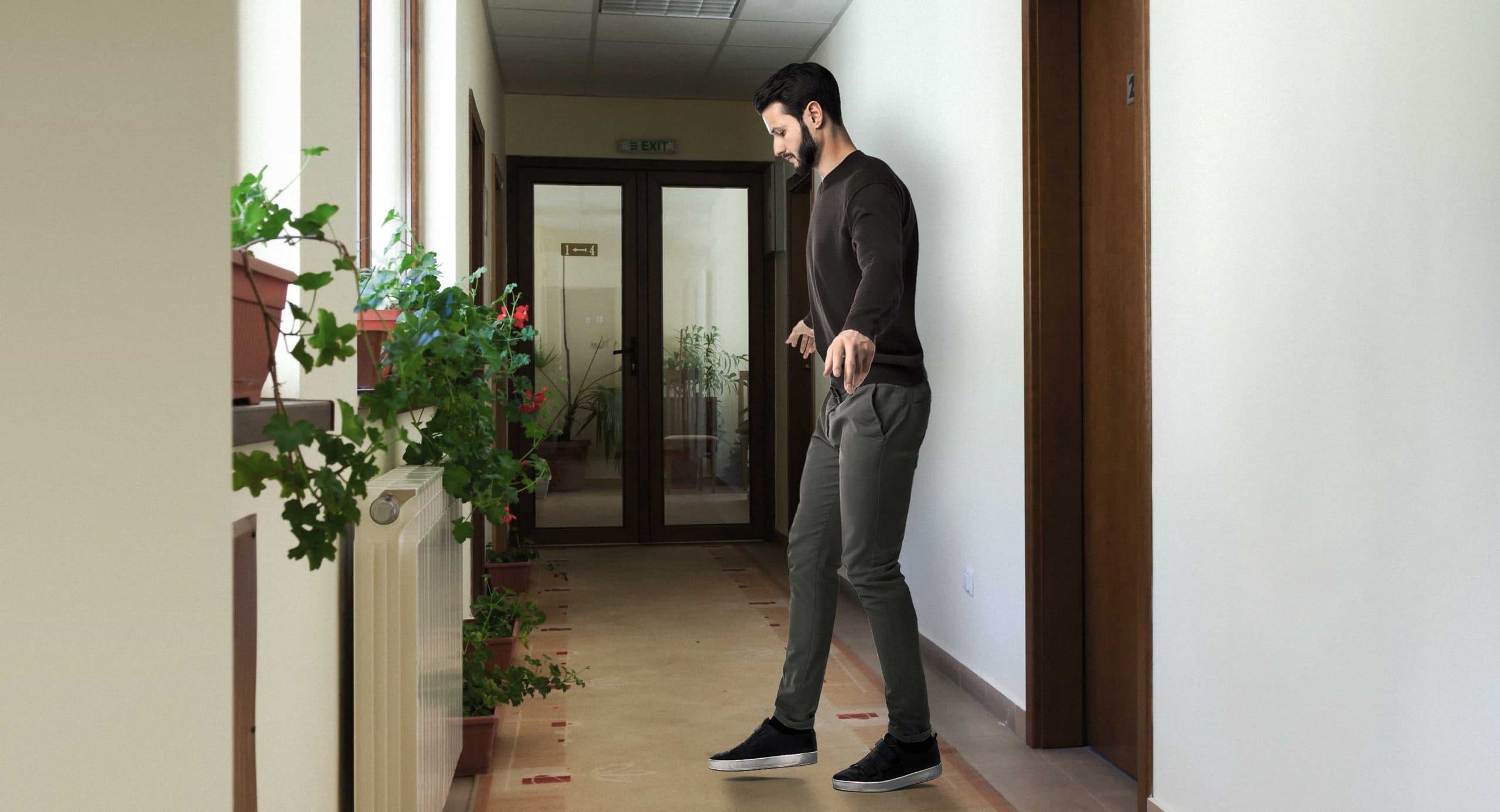 صورة اليُمنى، ثم اليُسرى، اليُمنى، ثم اليُسرى. دليل الحدود للمشي