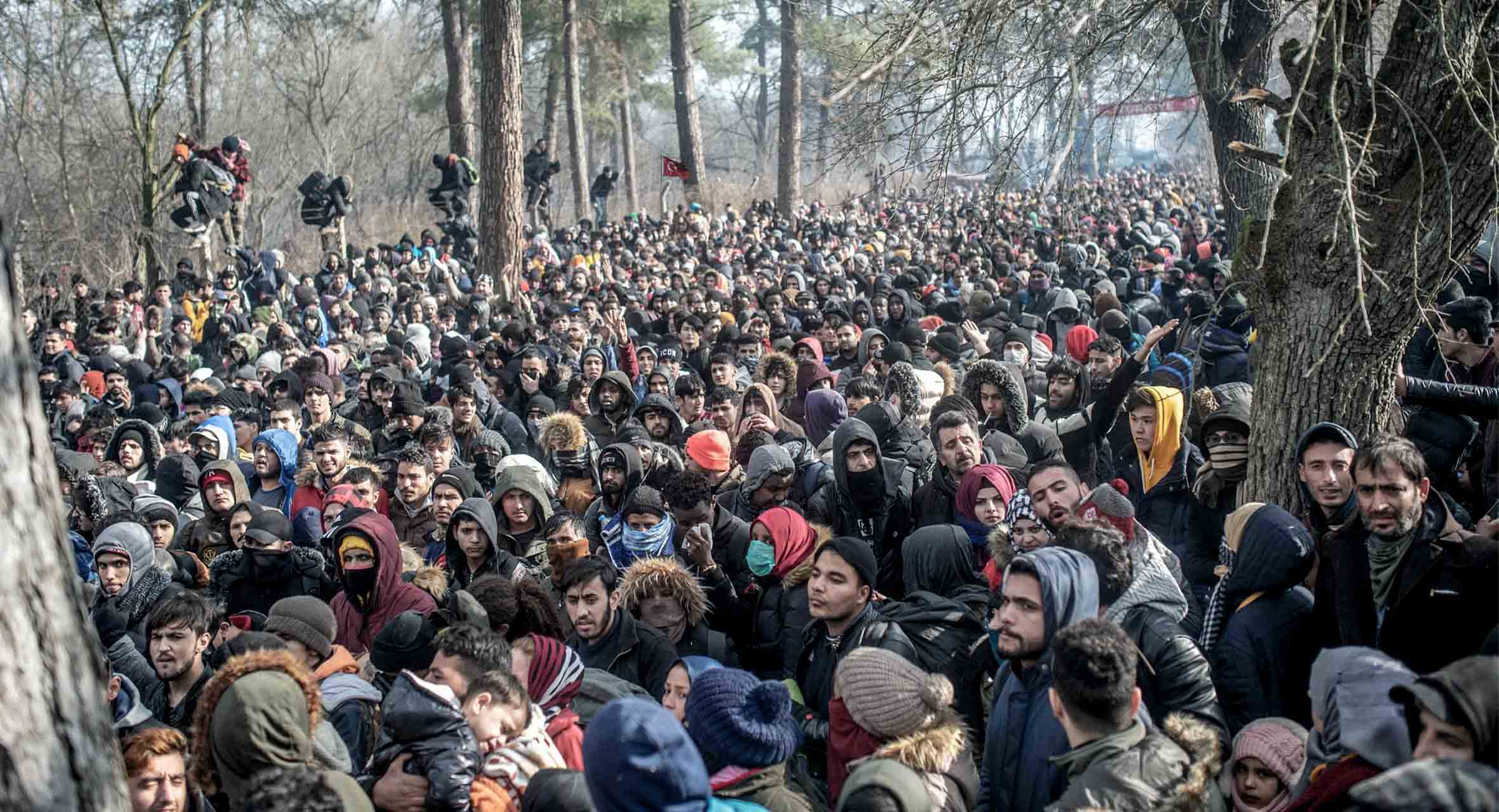 صورة تركيا تقصف أوروبا بآلاف اللاجئين