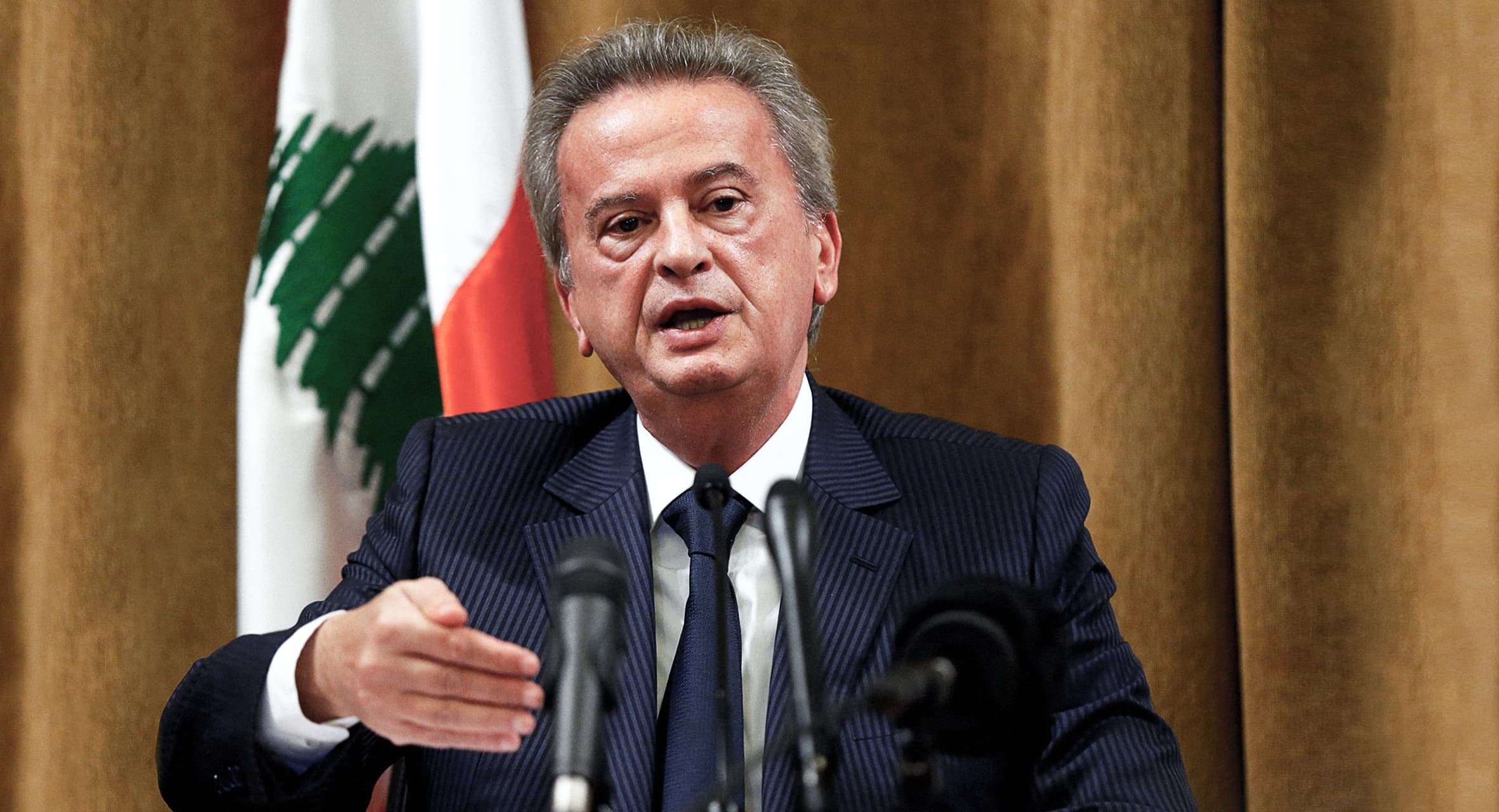 صورة مصارف لبنان تؤكد للمواطنين أنها تخبئ نقودهم للأيام الصعبة