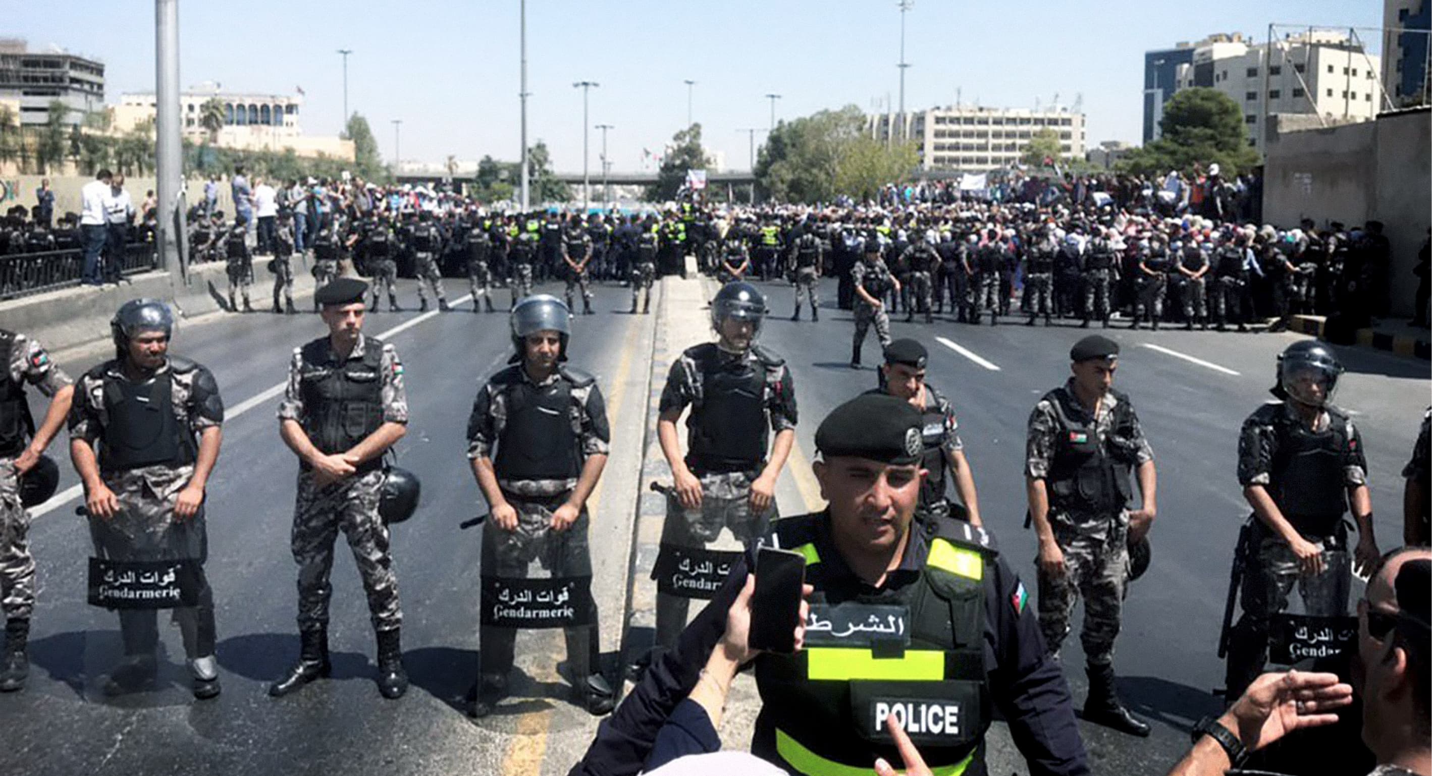 صورة الداخلية الأردنية تُمهل المعلِّمين حتى الغد وإلا ستشارك في إضرابهم بيد من حديد