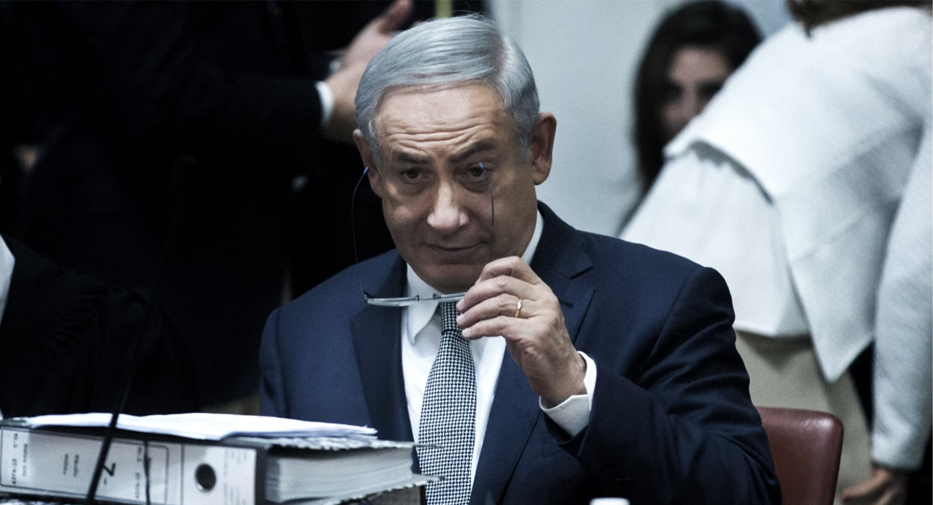 صورة إسرائيل تتفاجأ بوجود اتفاقيات لها مع السلطة الفلسطينية بعد إعلان أبو مازن وقف العمل بها