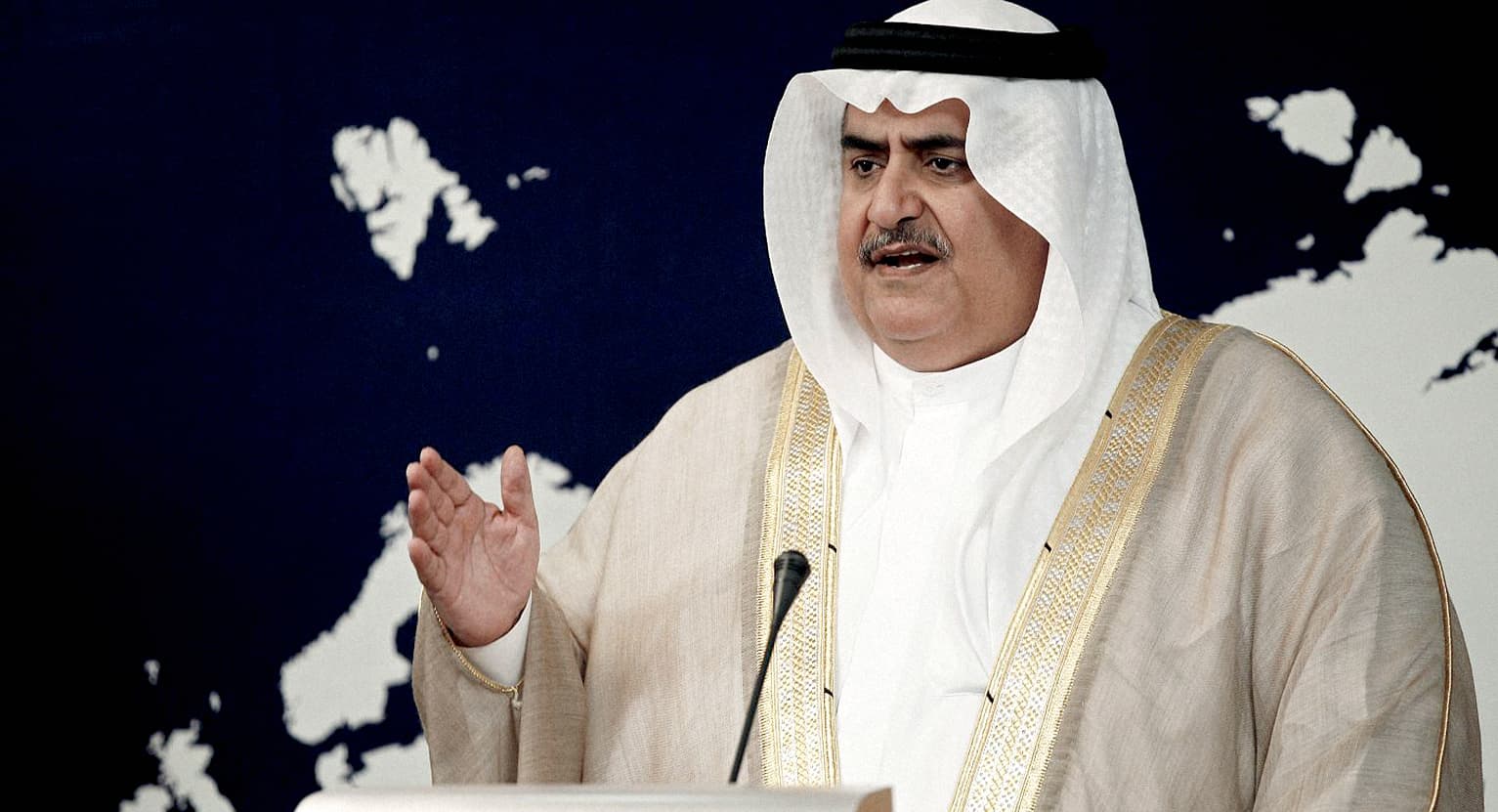 صورة البحرين للصدر: ما يجري عندنا ليس حرباً يا فهيم بل مُجرَّد عمليات قمع ممنهجة فقط