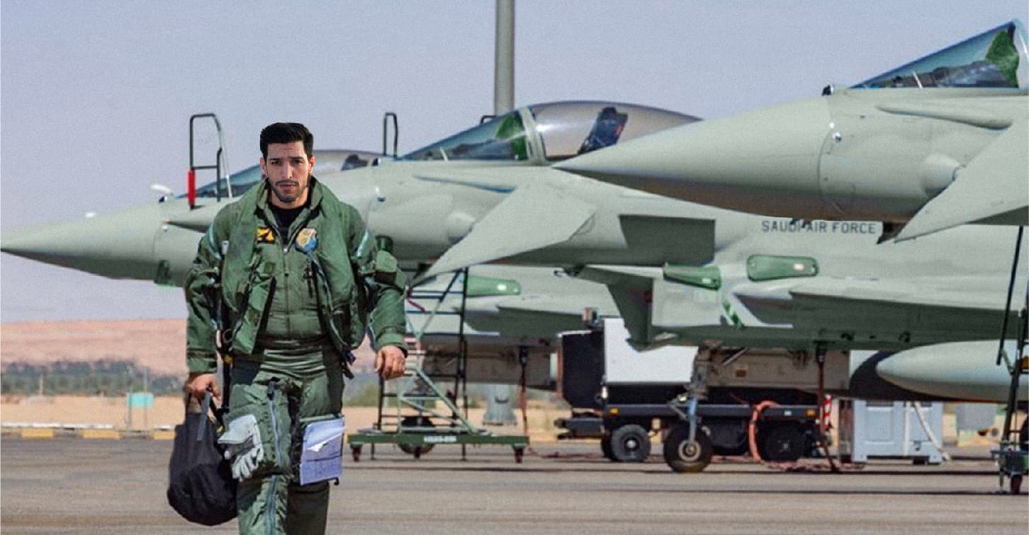صورة جندي من التحالف العربي يلبي نداء الوطن ويقتل اثنين وعشرين طفلاً يمنياً
