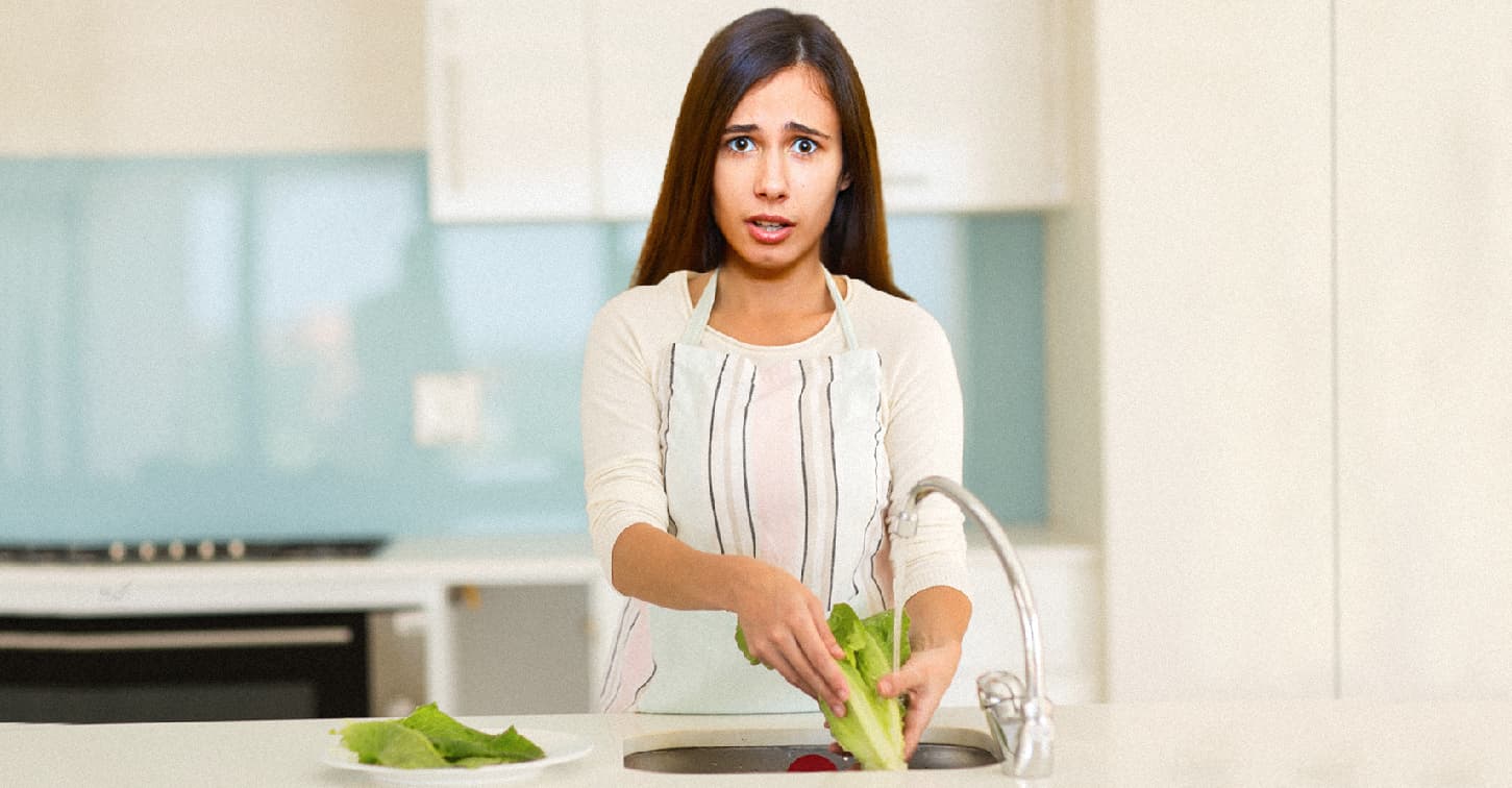 صورة خبراء يحذّرون من غسيل الخضروات بمياه الحنفيّة كي لا تتضاعف الجراثيم عليها