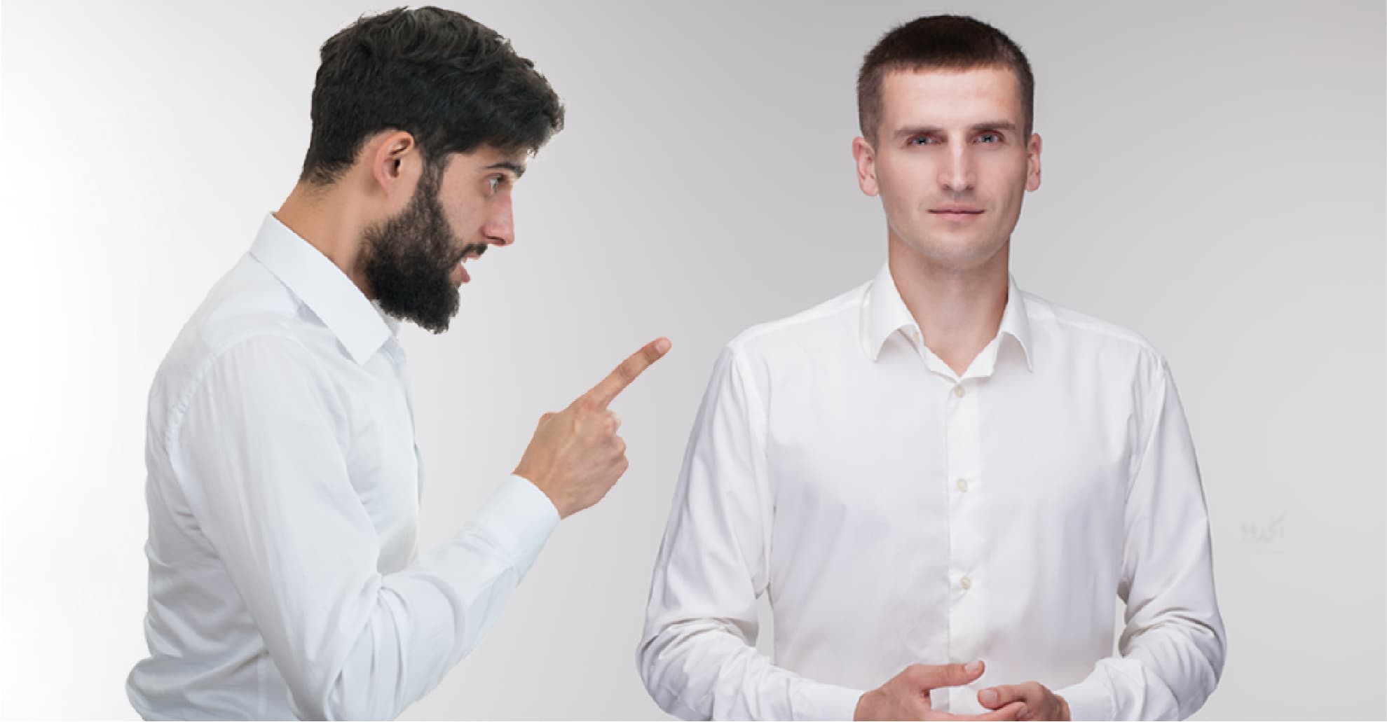 صورة أجنبيّ يتجنب نقد الإسلام لأنَّ ذلك الكافر يودّ إظهاره وكأنه غير مهم