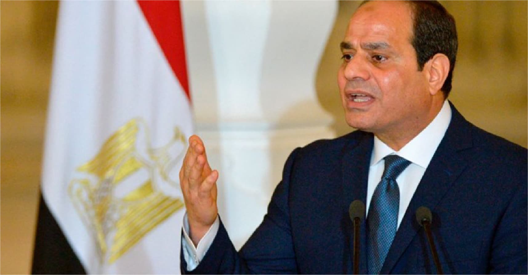 صورة السيسي يؤكّّد أنّّه يعتقل منافسيه على الرئاسة ليجنّبهم مرارة الخسارة أمامه