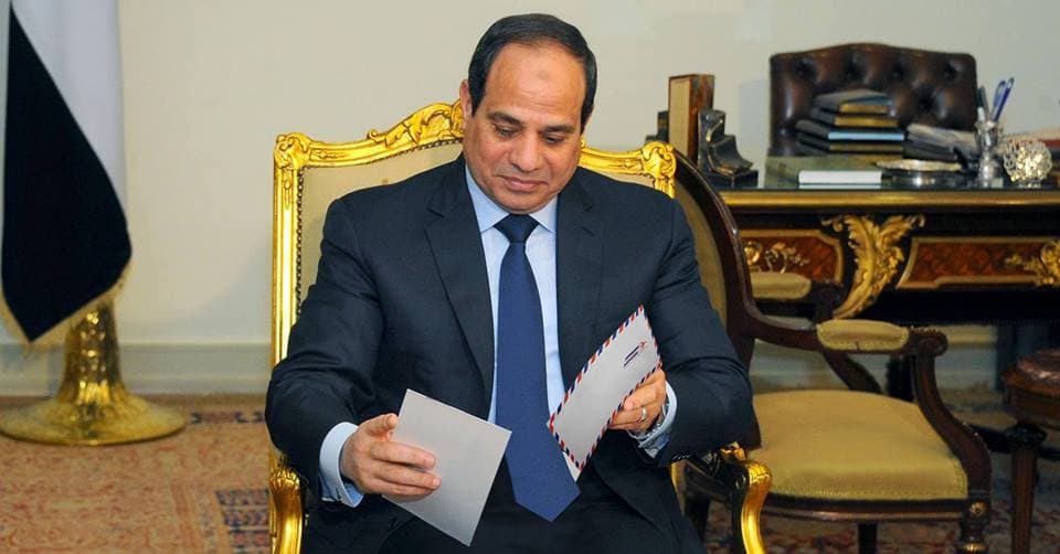 صورة السيسي يتلقّى رسائل شكر وعرفان من زعماء عرب لجهوده في خفض سقف التوقعات منهم