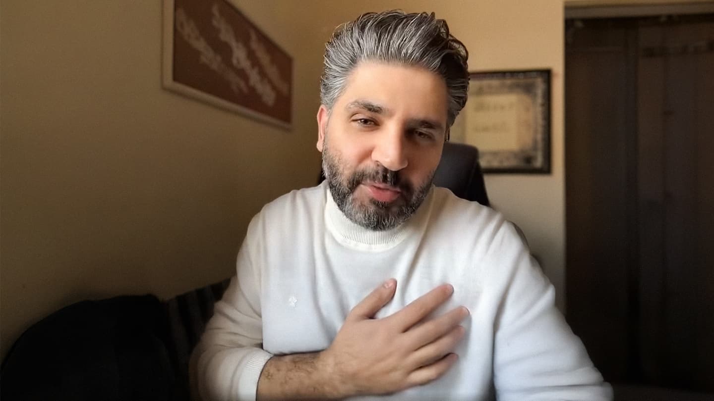 صورة وزير الثقافة السوري: العلويّات الشريفات هُنَّ الشغَّالات