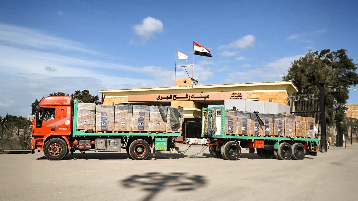 صورة الفلسطينيون لم يستلموا المساعدات رغم كسم إسرائيل مليار مرة يومياً