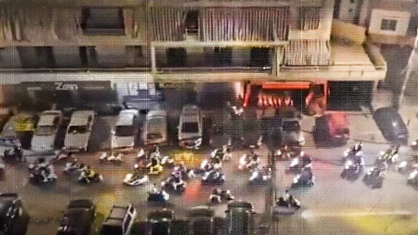 صورة حزب الله يواجه محاولات تحويله إلى حزب