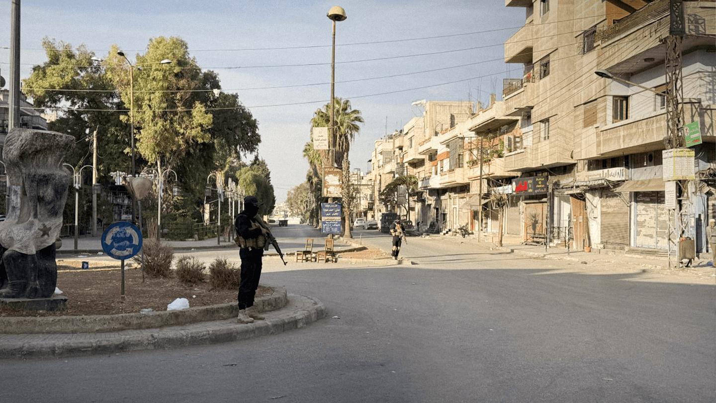 صورة في ظاهرة تستحق الإشادة والتبجيل: شباب الأمن العام يمارسون مهامهم