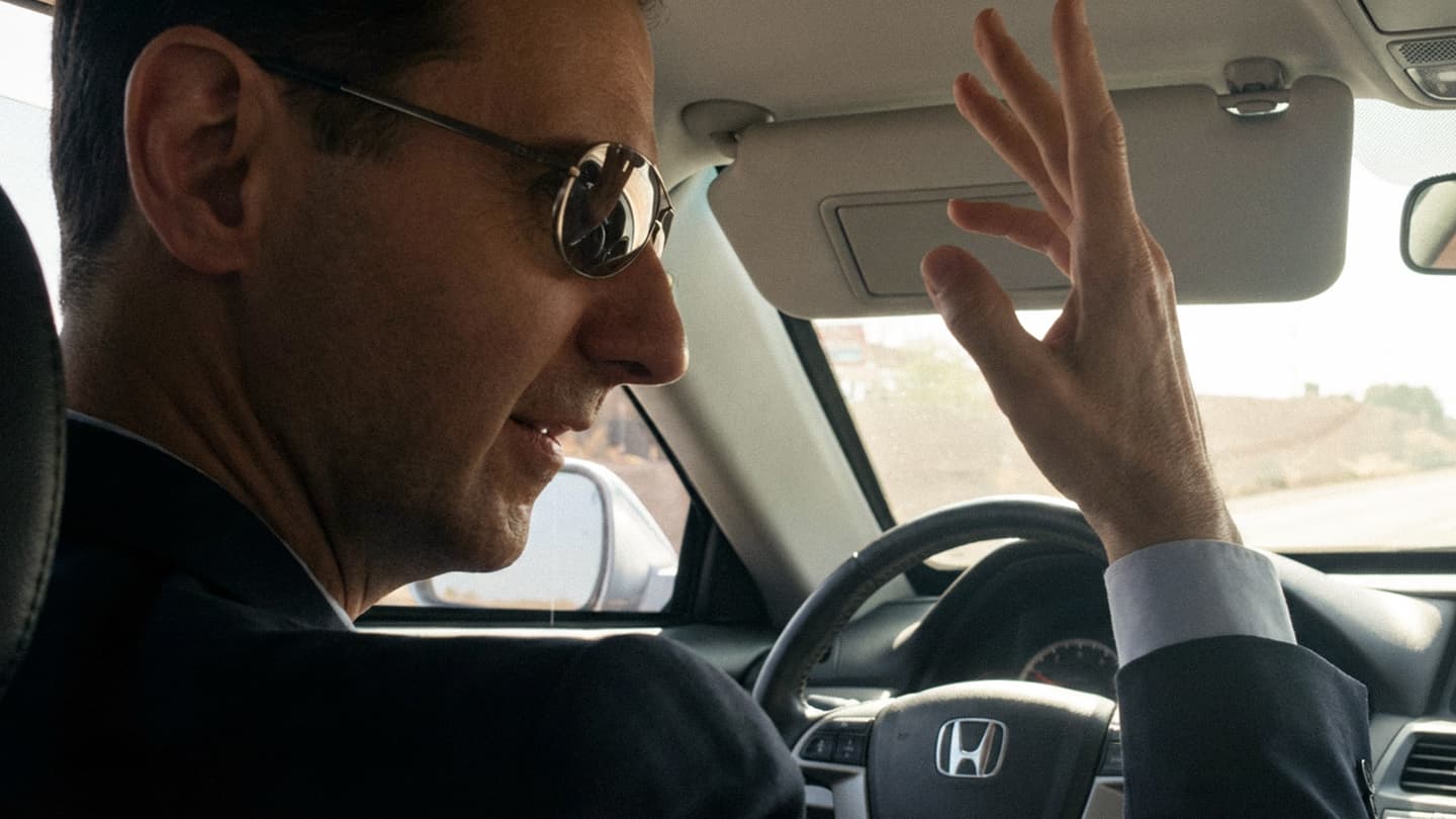 صورة تسريب جديد يظهر الأسد مصاباً بالاحتراق الوظيفي