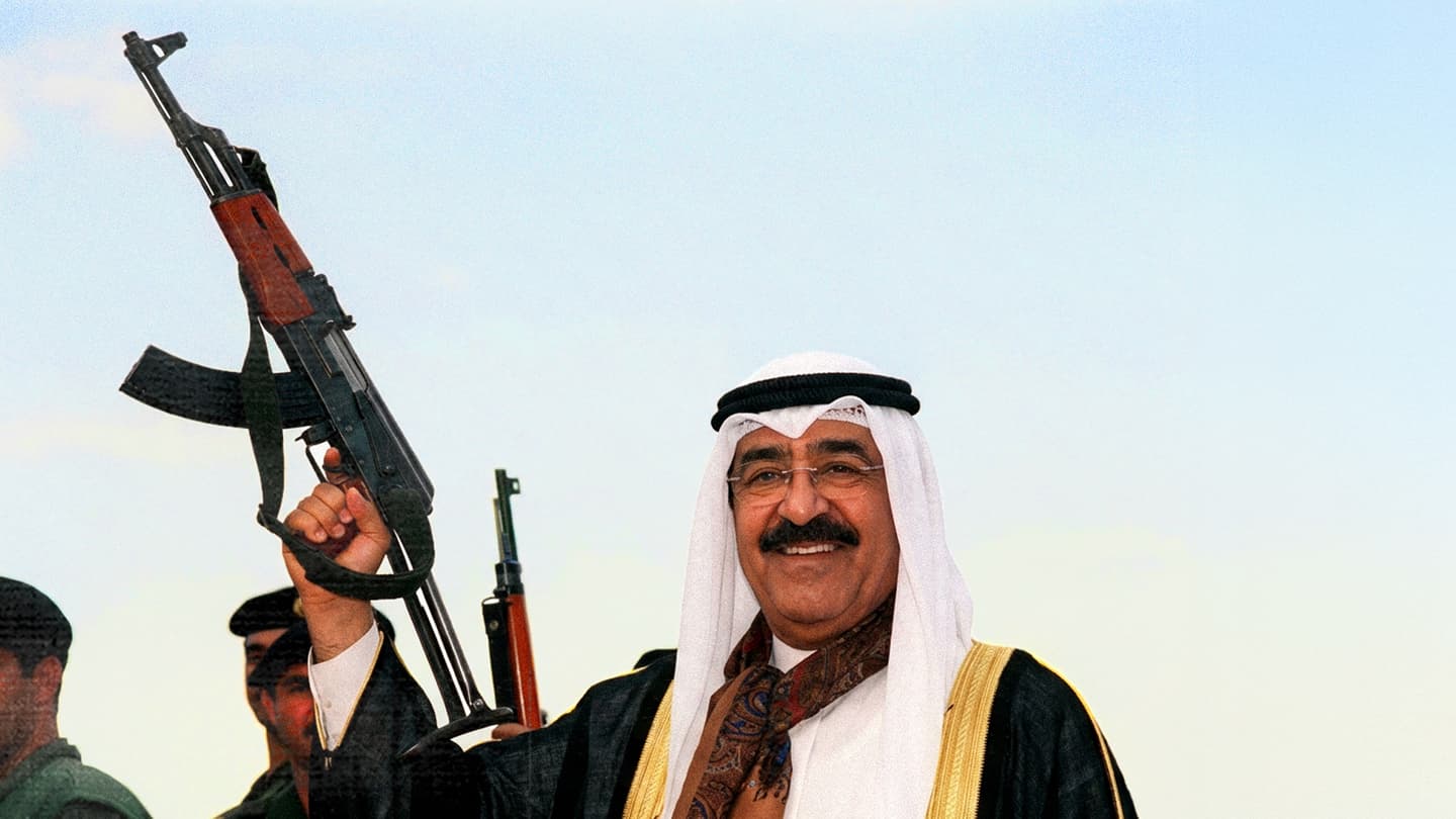 صورة مشعل أحمد الصباح: أتحدى أي حاكم عربي أن يسقط الطائرة الرابعة