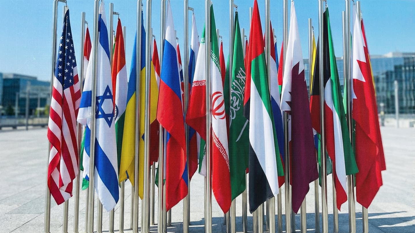 صورة انتصار إيران وأميركا والإمارات وإسرائيل والكويت وقطر وأكرانيا والسعودية وروسيا والبحرين مع إعلان وقف إطلاق النار