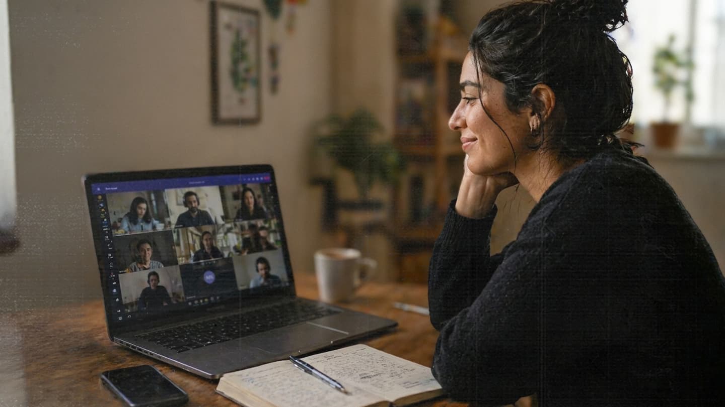 صورة دراسات الحدود: ٨٧٪ من الموظفين يبدون سعداء في الاجتماعات لانشغالهم بتخيّل حياتهم في عمل آخر