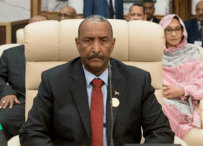 <p>البُرهان العاشق الولهان بالسلطة المدنية</p>