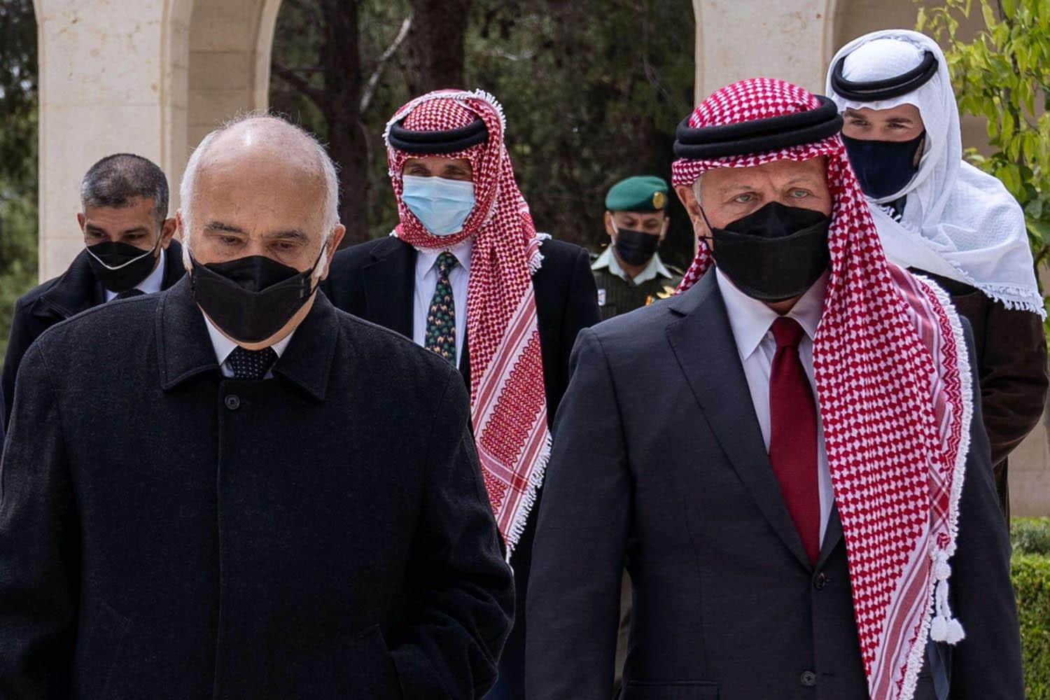 صورة فهد الخيطان ومفهوم الحكمة النسبي
