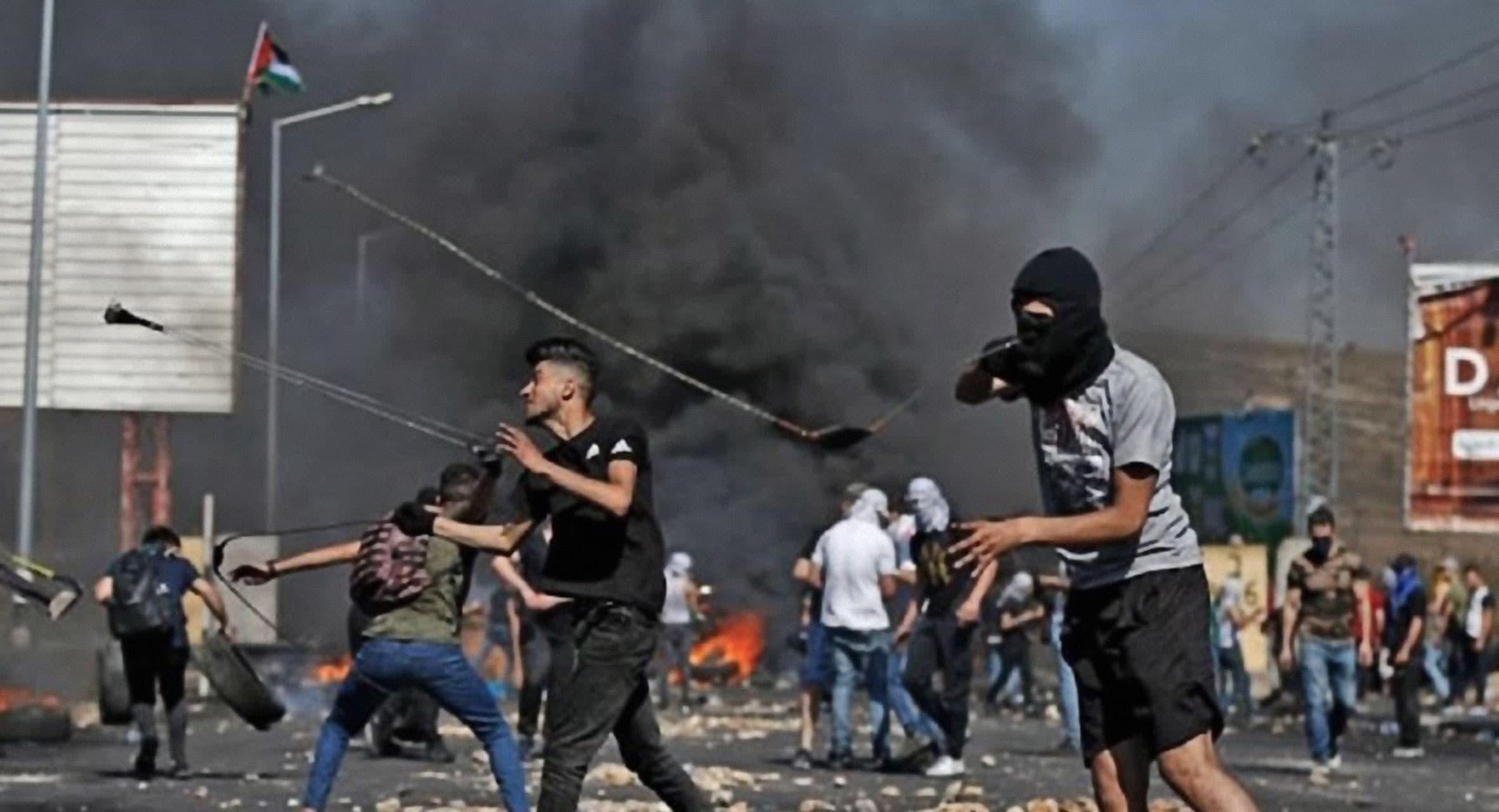 صورة أبو مازن ينضم للإضراب ويتوقف عن تأدية مهامه كحارس لإسرائيل في الضفة