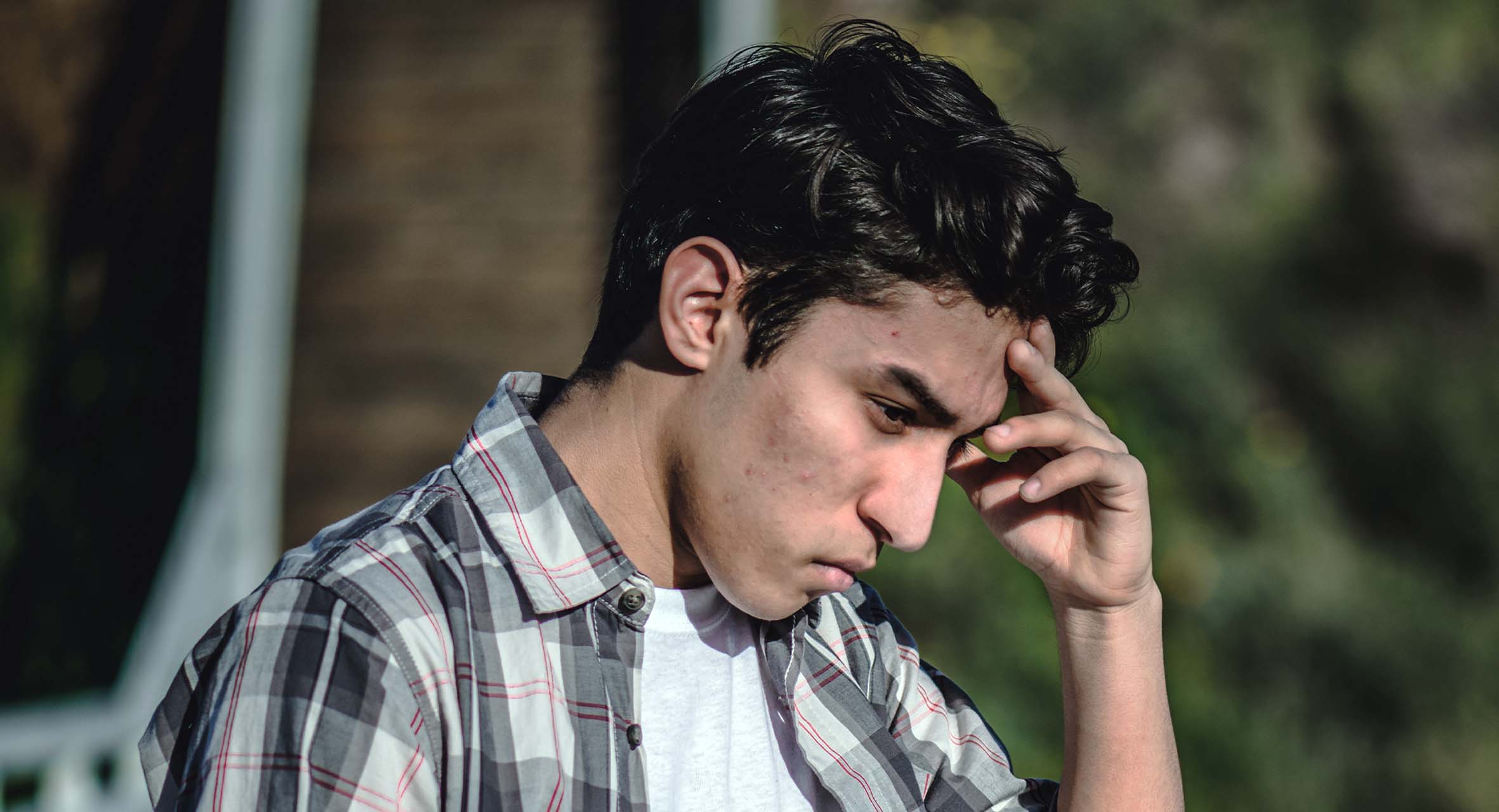 صورة ما المدة الزمنية المناسبة لتحفظ ماء وجهك وكرامتك حين ترضى لوحدك بعد الزعل؟