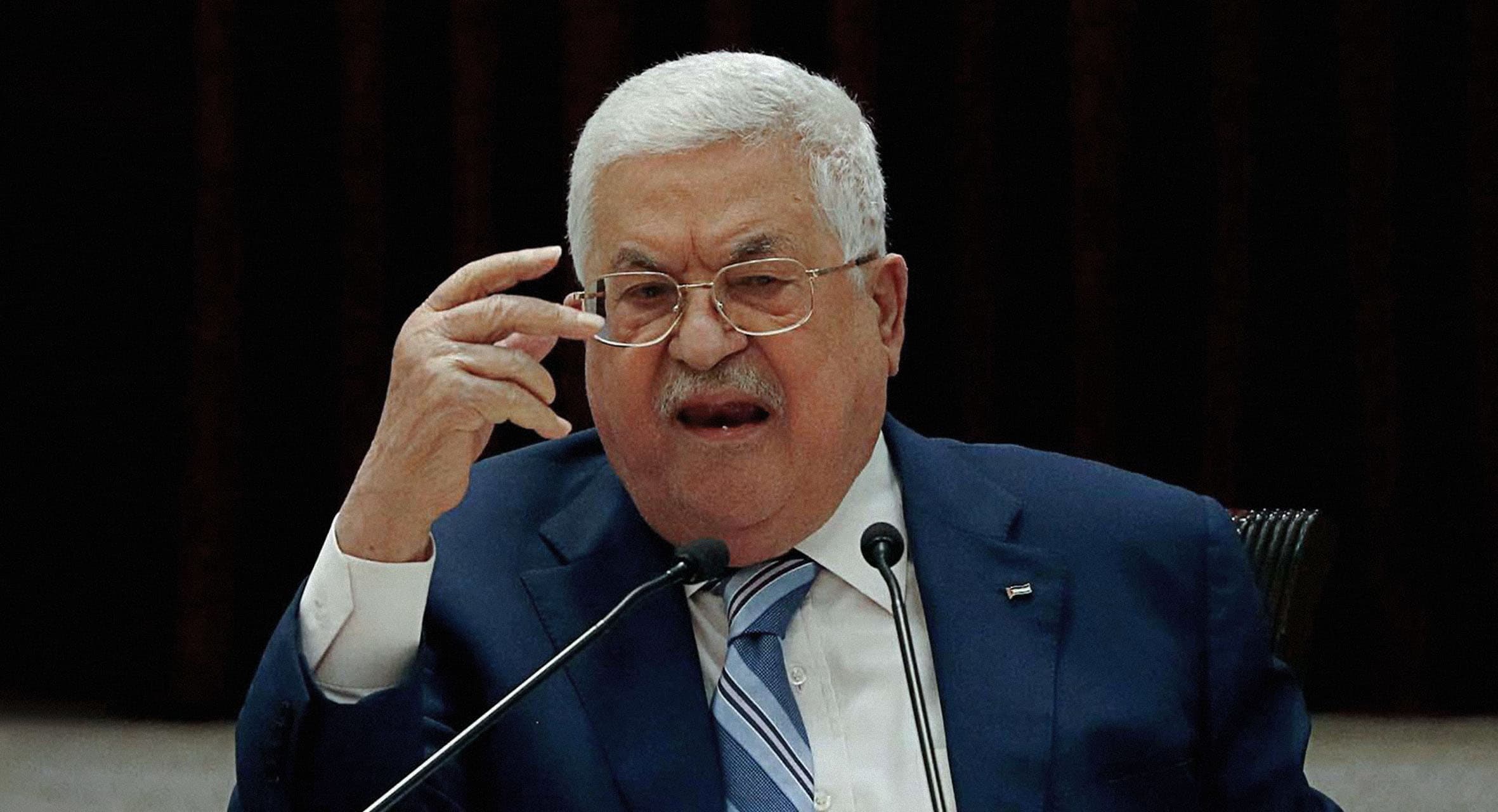 صورة أبو مازن يضم أخت الانتخابات لأخت الصين وأمريكا وروسيا والعرب كلهم