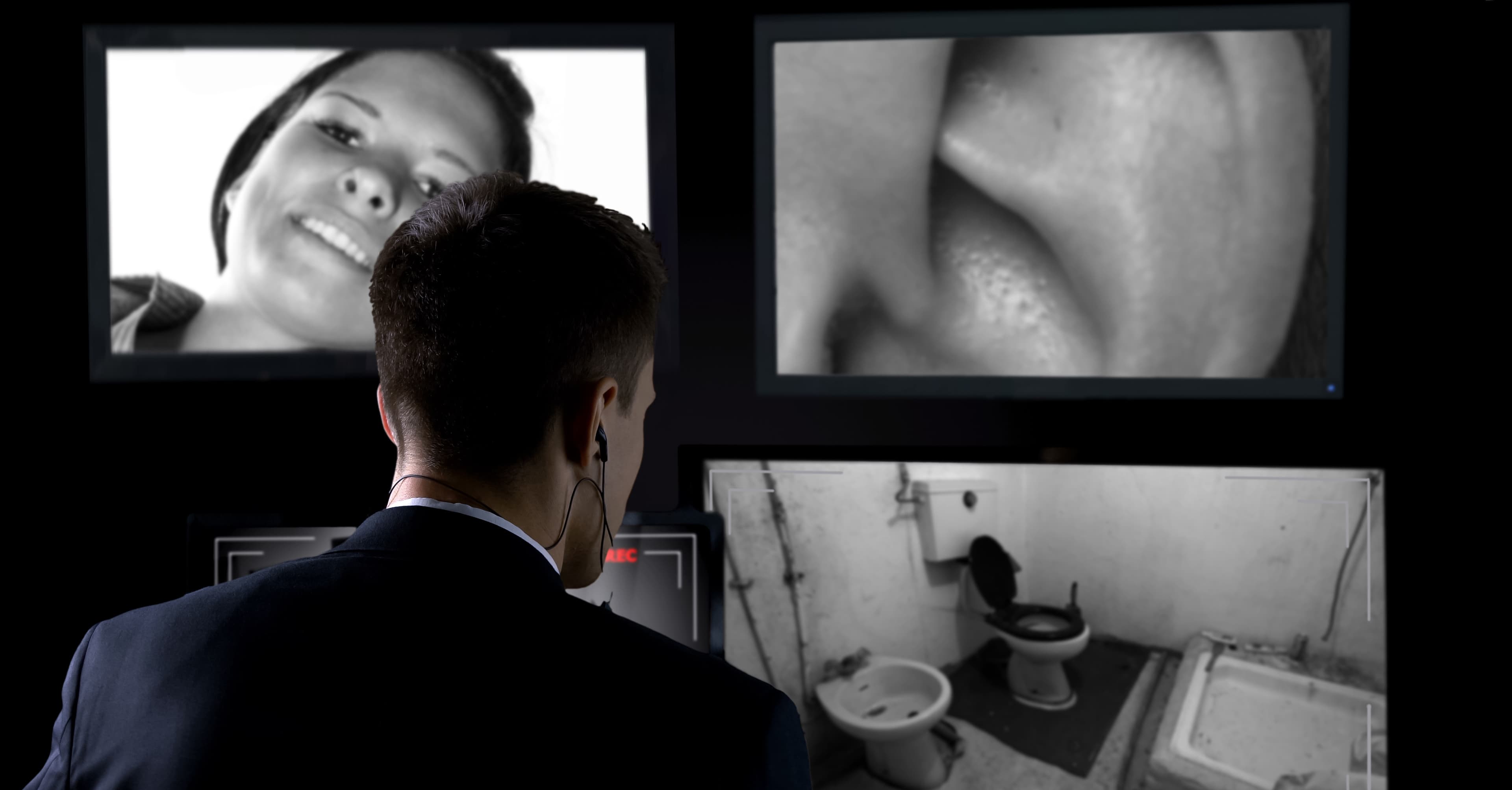 صورة الحكومات تقرر سماع أصوات المعارضة وتحمل على هواتفهم برنامج تجسس
