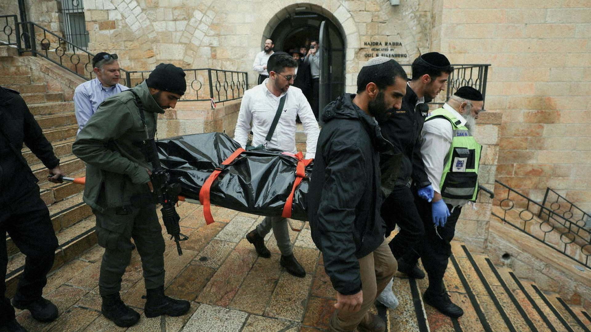 صورة رصاصة تصيب إسرائيلياً وُجد في مكان ليس من المفترض وجوده فيه