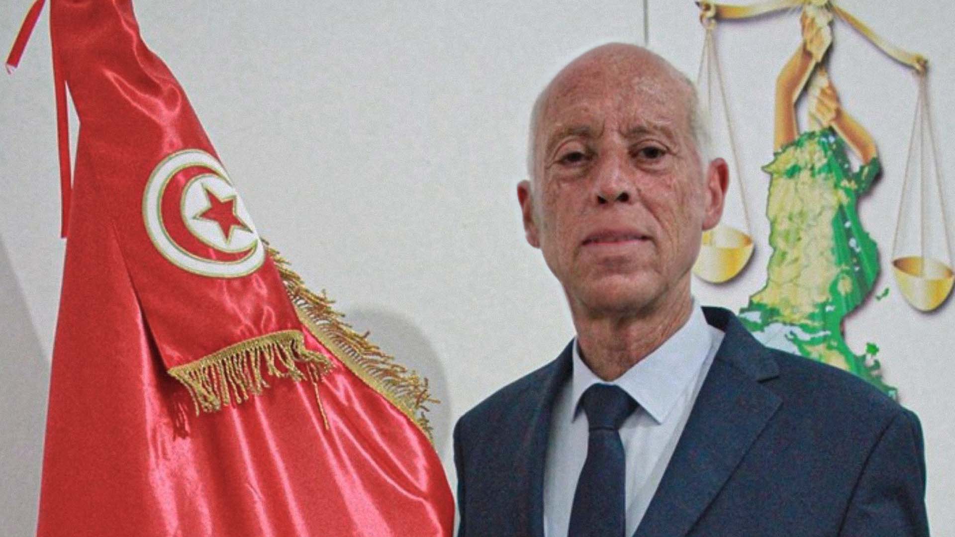 صورة قيس سعيّد يبتكر الوصفة التي ستشفي الناس من حب تونس