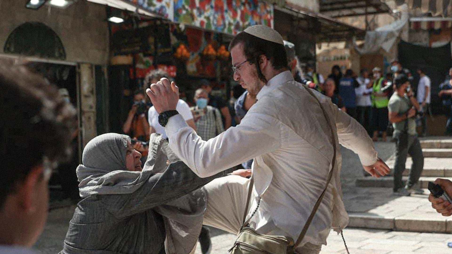 صورة أهالي القدس يعكرون صفو مرتزقة جاؤوا من حول العالم للاحتفال بملكيتهم للمدينة
