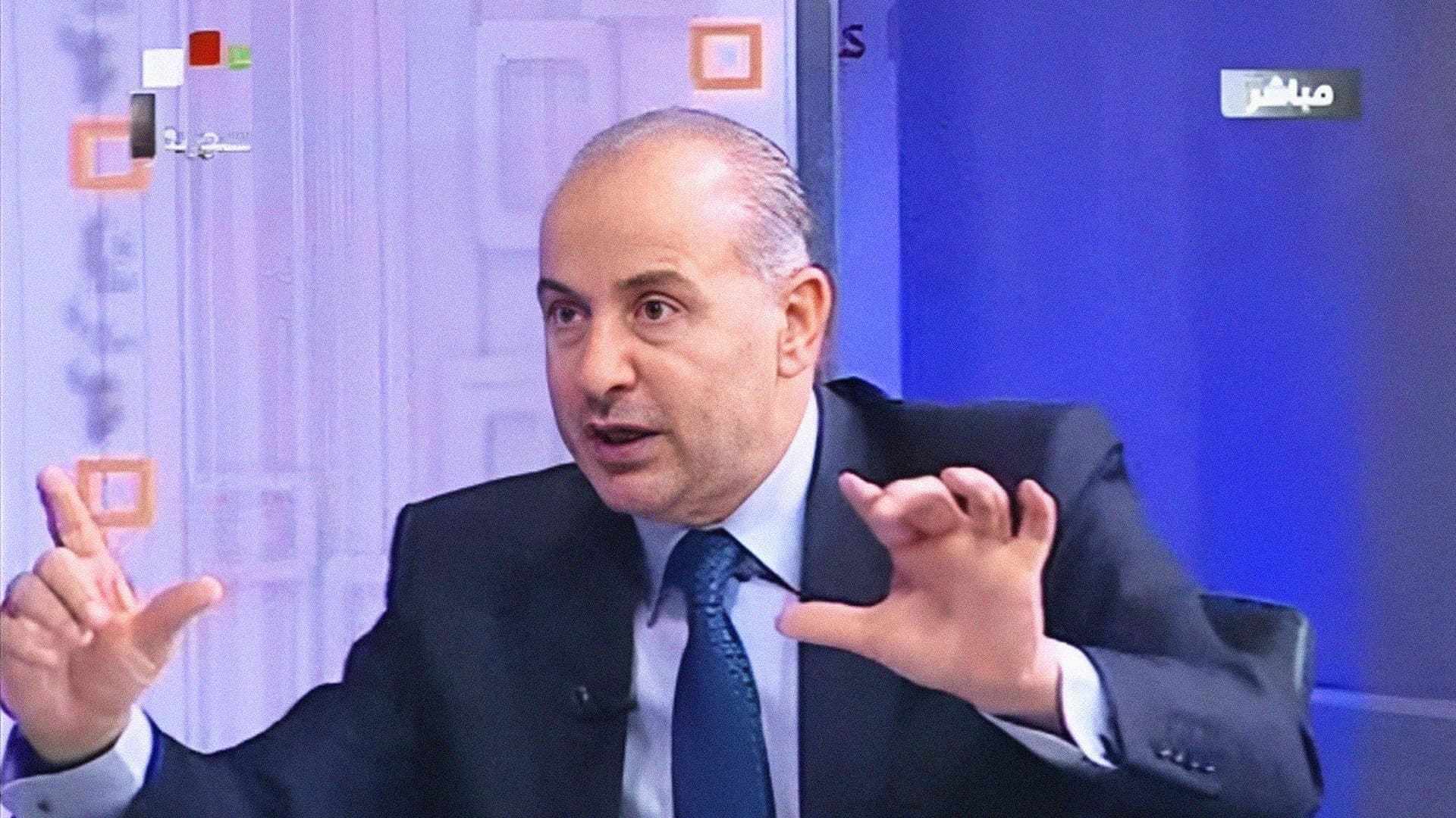 صورة التلفزيون السوري يؤكد أن العملية التركية في الشمال لن تؤثر على الفسيفساء التي تجمع السوريين والروس والأميركان والإيرانيين على أرض سوريا