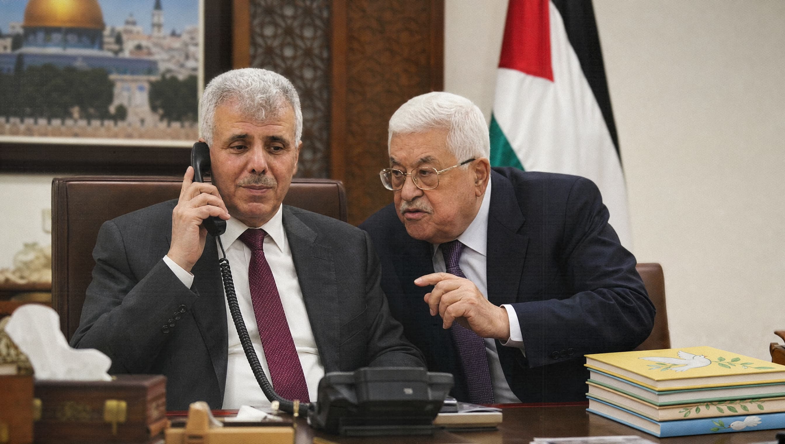 صورة أزمة تمويل التعليم: السلطة الفلسطينية تستفسر من الإتحاد الأوروبي إذا كان سيسمح لها بتدريس منهج أبو مازن