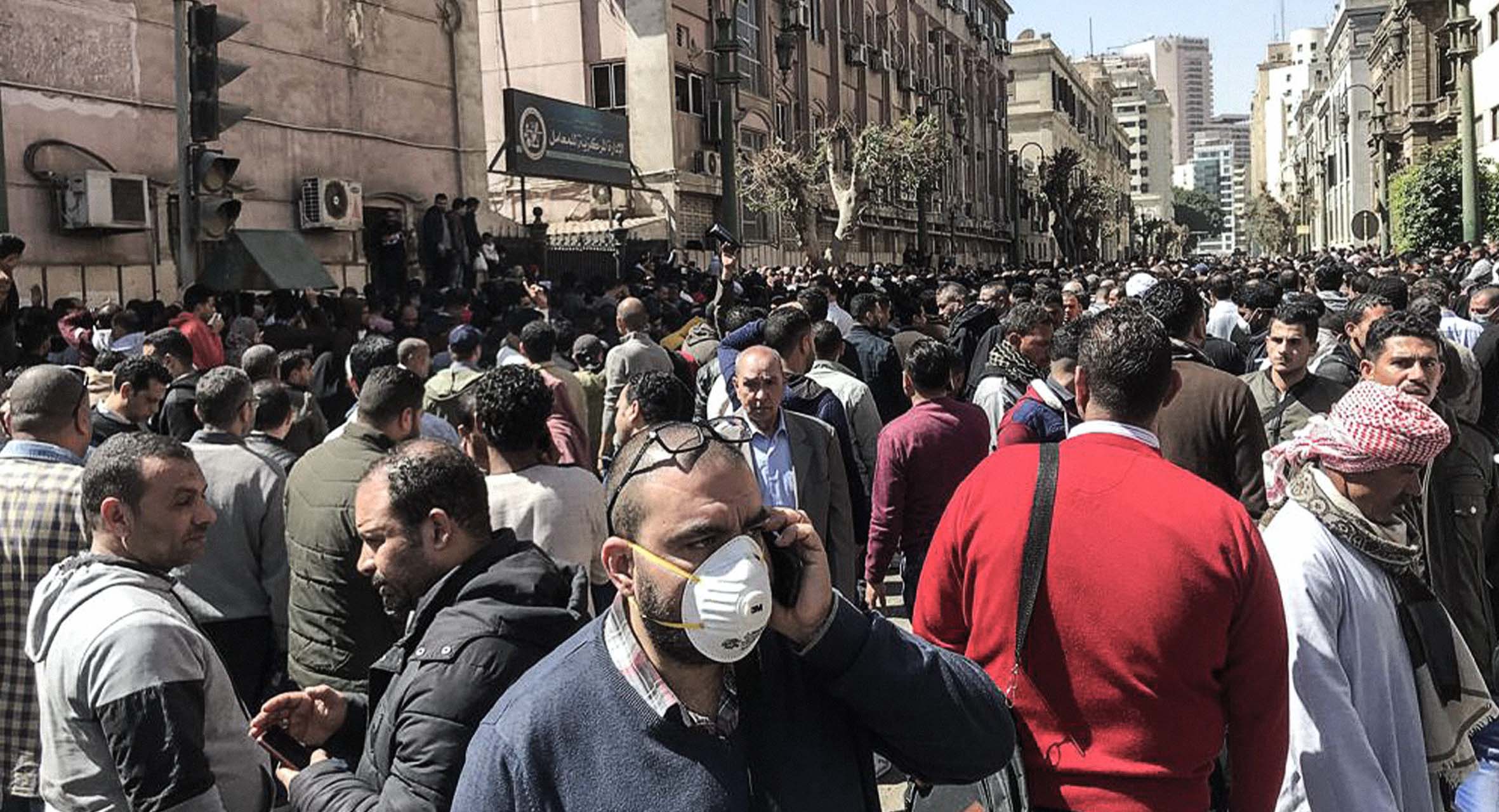 صورة الدولة تصطدم لأول مرة بأزمة لا يحلُّها تجهيل الشعب