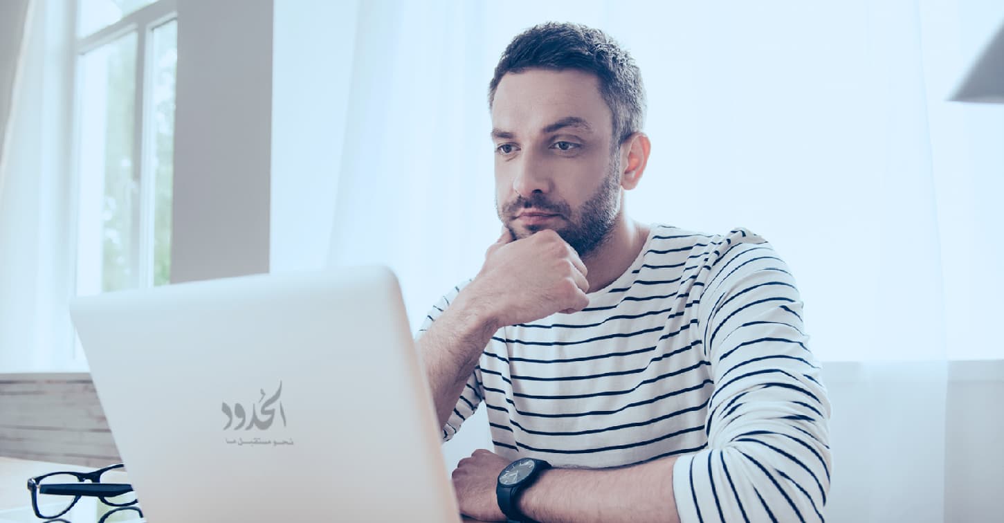 صورة اijhdp dt shfjqy gqth ydwd fha قبل انتباهه أنَّه ما زال يكتب بالإنجليزية