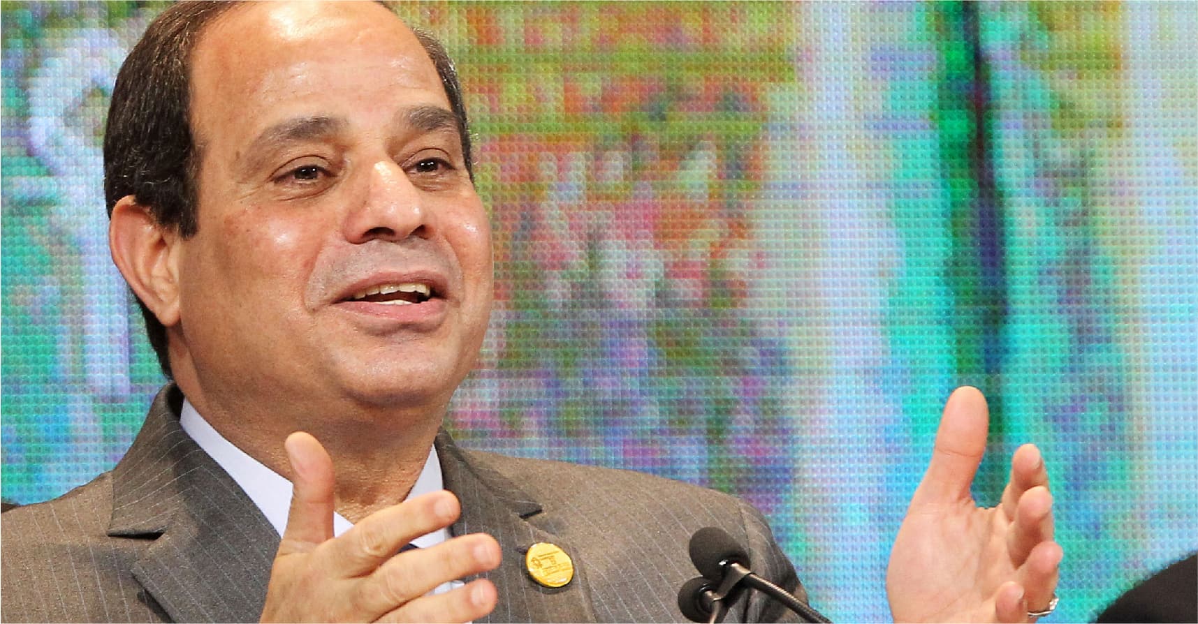 صورة السيسي يدين القصف على الرياض مهنّئاً السعودية بأنّ القتيل كان مجرّد مصري
