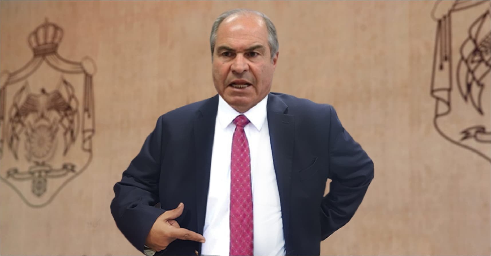 صورة الحكومة الأردنية تستنكر هوس المواطنين ببطونهم والخروج في مظاهراتٍ من أجل الخبز