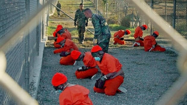 صورة ترامب يفاجئ العالم بأن أمريكا جزء من مجلس حقوق الإنسان لدى تهديده بالانسحاب منه