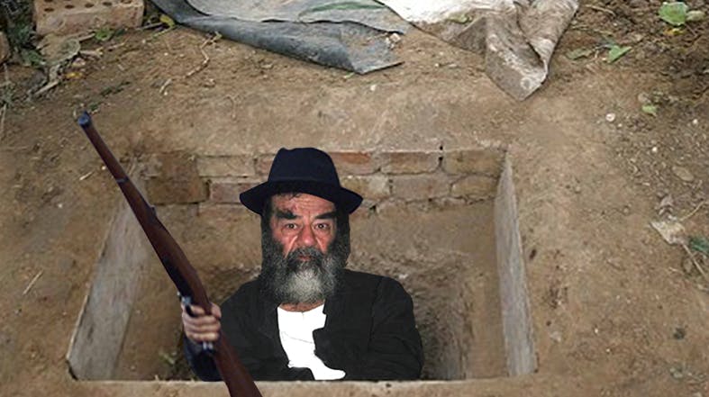 صورة كيف يكون صدام حسين رجلاً ابن رجل رغم أنه كان مختبئاً في حفرة