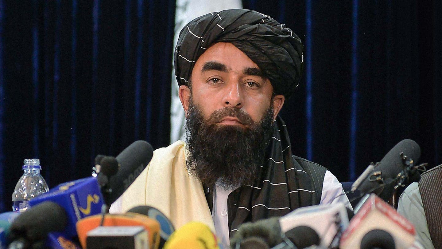صورة طالبان تدعو داعش وأميركا للقتال في مكان آخر لتتمكن من بناء دولتها الحديثة 