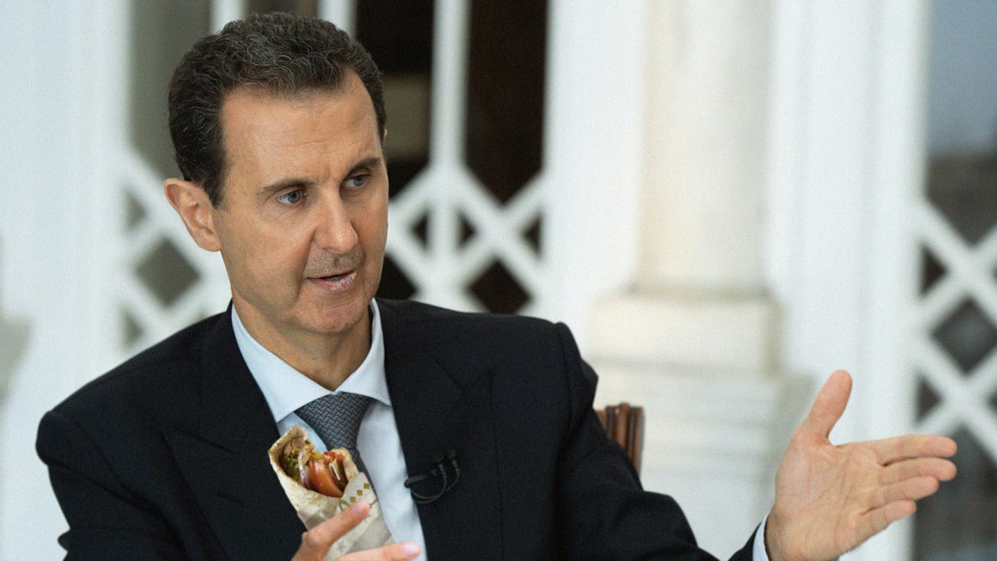 صورة الأسد يؤكد انفتاحه على تلقي أموال من الخارج مقابل المشاركة في مظاهرات السويداء